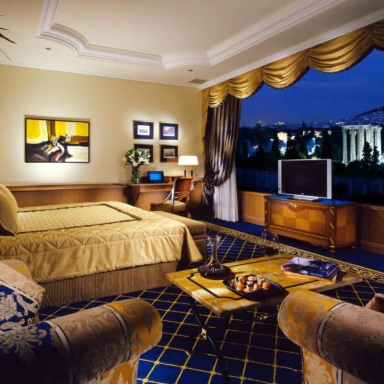 Modern Hotel Room