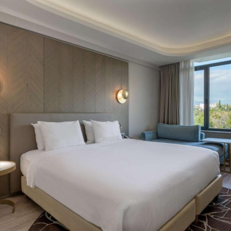 Modern Hotel Room
