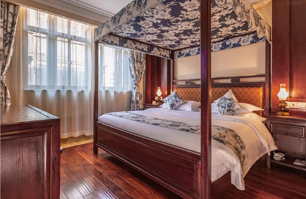 Waterside Resort River