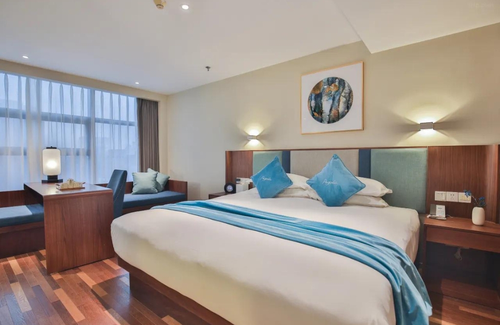 Grand Canal Hotel Front